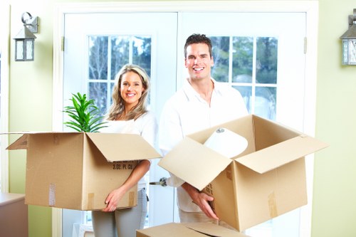 Local moving van for flats and houses in Stroud Green