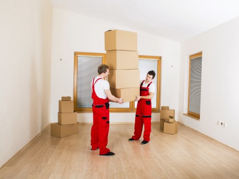 Local moving team handling fragile items in Stroud Green